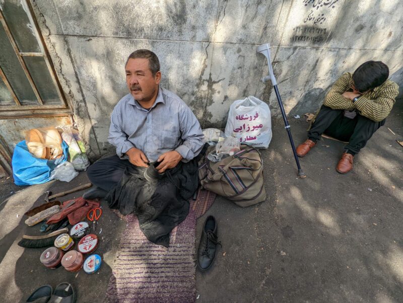 yunes_khaleghzadeh-shoe-shiner High-rise, Sohanak, Tehran, Iran, copyright EscapefromTehran.com